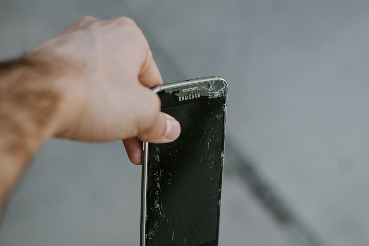 come salvare tutto se il tuo smartphone si è rotto